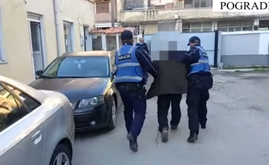 Goditi për vdekje 65 vjeçarin në derën e shtëpisë, arrestohet autori në Pogradec
