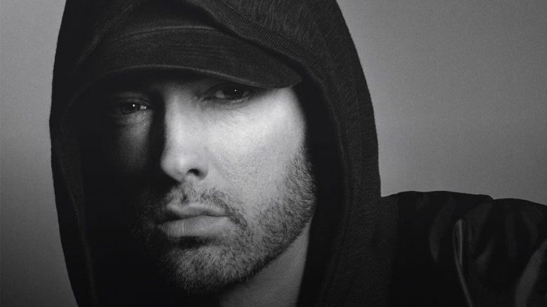 Në 50-vjetorin e lindjes, Eminem gëzohet edhe për 14 vite të kaluara duke mos qenë i varur nga pilulat