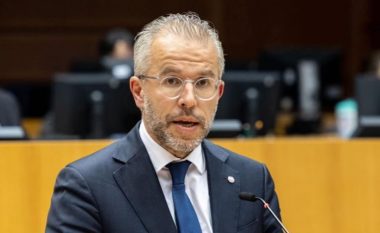 E turpshme dhe e papërgjegjshme, eurodeputeti holandez godet BE-në për çështjen e vizave