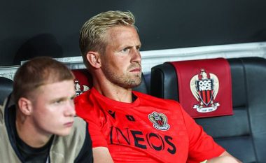 Kasper Schmeichelit i është shndërruar jeta “në ferr” te Nice – tifozët e klubit vërshëllejnë emrin e tij