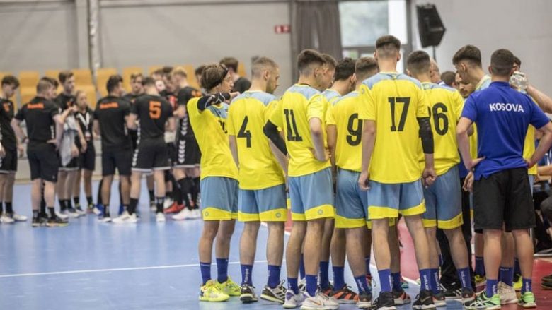 Skuadrat U-20 dhe U-18 të Kosovës në hendboll vazhdojnë përgatitjet në Istog