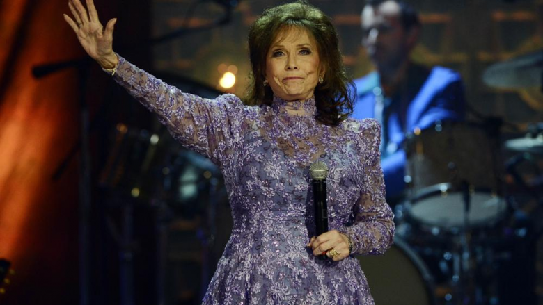 Ka ndërruar jetë Loretta Lynn, ikona e muzikës ‘country’