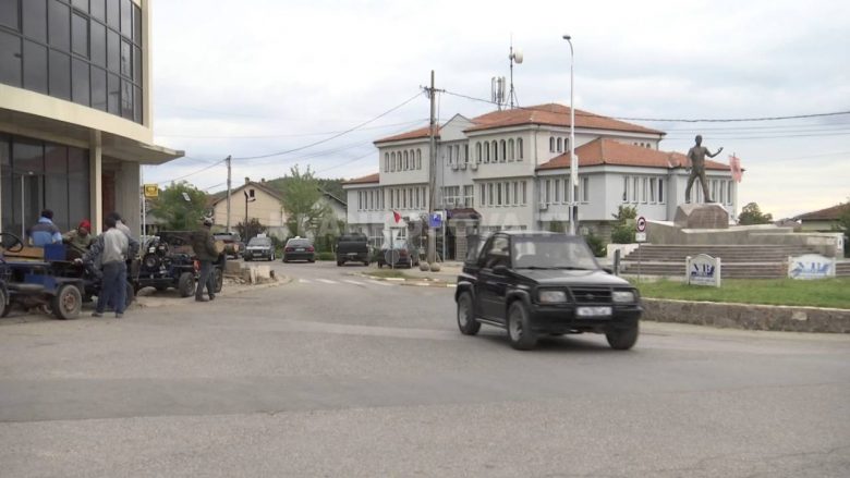 Dëmtohen varrezat në fshatin Gjocaj të Junikut, arrestohet i dyshuari