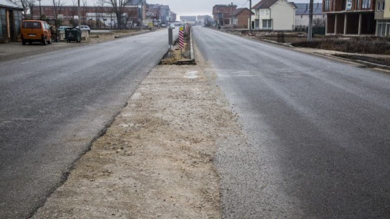 Të mërkurën nis asfaltimi i segmentit rrugor Besi-Podujevë, lloti 4 do të jetë i bllokuar