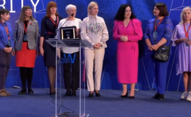 Osmani ndan medalje presidenciale për gratë ukrainase