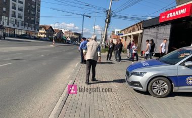 Banorët protestojnë në Vushtrri për mos vendosjen e semaforëve dhe pengesave