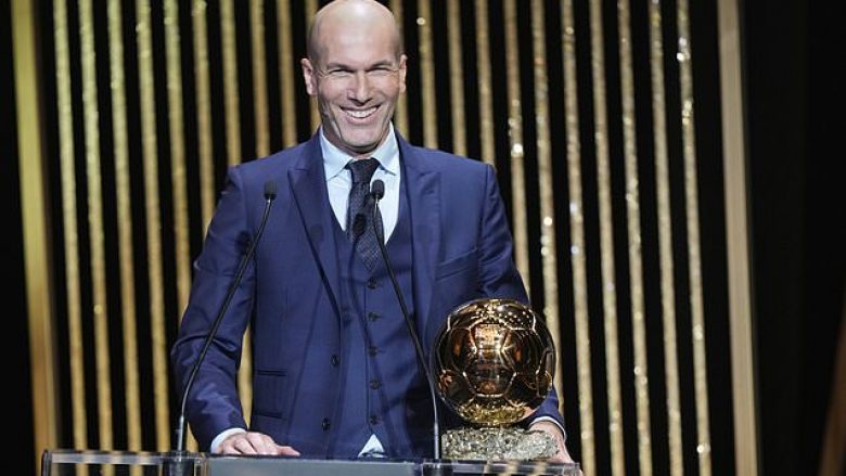 Zidane synon rikthimin si trajner në një klub, nuk preferon Ligën Premier
