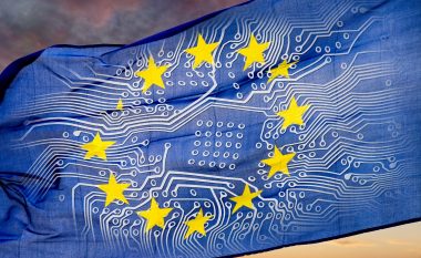 Ligji i BE-së që do të duhej të frenonte dominimin e Facebook dhe Google
