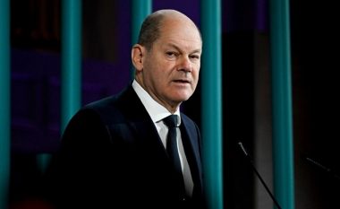 Scholz: Putin nuk duhet të fitojë luftën në Ukrainë