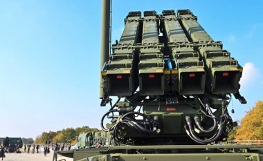 Polonia porosit Gjermaninë: Në vend se të na e dërgoni neve, sistemin raketor Patriot mund t’ia jepni Ukrainës