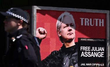 Pesë gazeta të njohura i bëjnë thirrje Shteteve të Bashkuara që t’i japin fund ndjekjes penale të Julian Assange