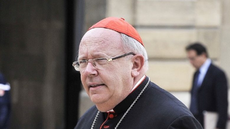 Kardinali francez: Para 35 viteve kam ngacmuar një 14-vjeçare, po tërhiqem nga detyra