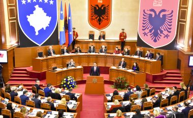 Kosova dhe Shqipëria bëhen bashkë për 110 vjetorin e pavarësisë – përmbledhje e deklaratave