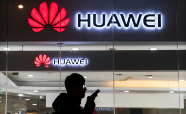SHBA ndalon shitjet e pajisjeve Huawei dhe ZTE për shkak të frikës së spiunazhit kinez
