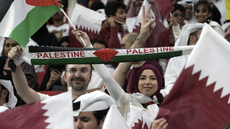 Si u ‘bart’ konflikti izraelito-palestinez në Katar, edhe pse asnjëri nga vendet nuk po merr pjesë në Kupën e Botës në futboll