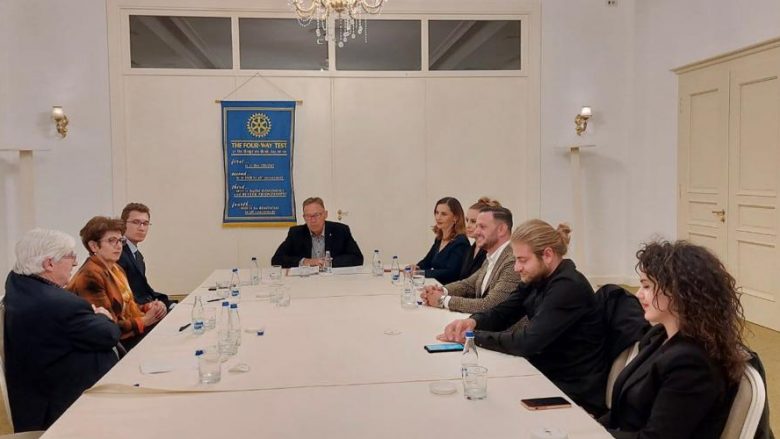 Themelohet “Garden Rotary Club Prishtina” – “Rotary Club Peja” pranoi kërkesën që të jetë sponsor i këtij klubi