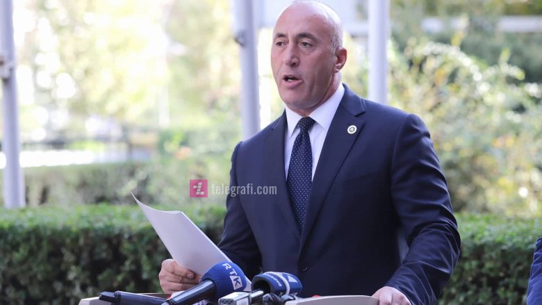 Haradinaj kërkon nga Kurti që urgjentisht ta pranoj kërkesën e SHBA-ve për shtyrje të vendimit për targat
