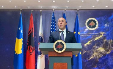Haradinaj i kërkon Kurtit pezullimin e vendimit për targa: Ikja nga Amerika është shkuarje në Moskë