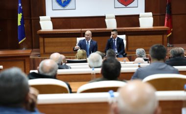 Haradinaj: Qeverisja Kurti po mashtron dhe varfëron qytetarët