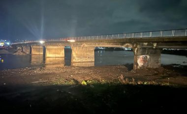 Rritet niveli i ujit në lumin Sitnica, Maxhuni: Komuna e gatshme t’iu ndihmojë qytetarëve që rrezikohen nga përmbytjet