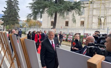 Berisha nga mbledhja e dy kuvendeve thumbon Ramën përmes postimeve në Facebook – publikon fotografi të tij me Vuçiqin dhe Lavrovin