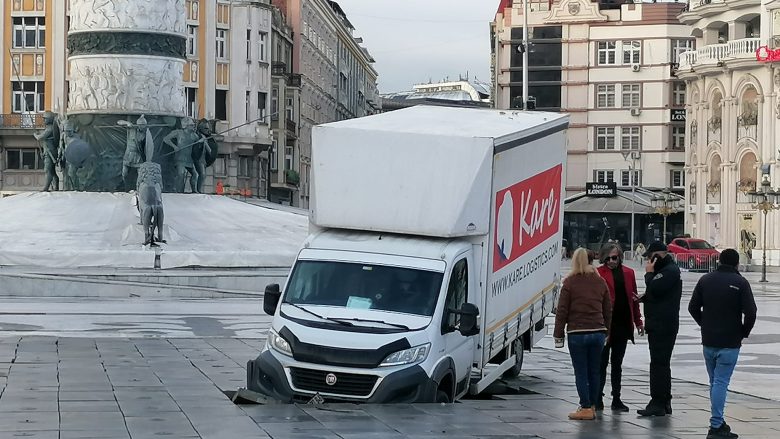 Arrestohet personi i cili me kamionin e tij hyri në sheshin “Maqedonia” në Shkup