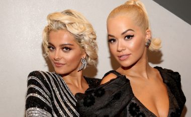 Në skenën e ‘MTV EMA’, Rita Ora e quan Bebe Rexhën ‘motra ime shqiptare’