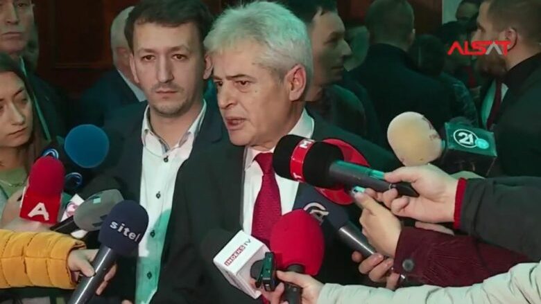 Ahmeti: Zgjedhjet nuk janë zgjidhje në këtë situatë