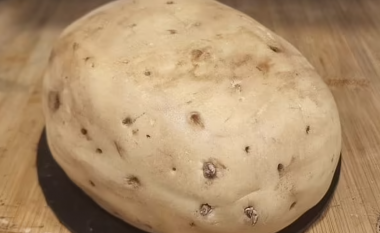 Çfarë nuk shkon me këtë “patate” – torta që nxiti reagime të shumta