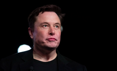 Elon Musk rekruton ekip për të zhvilluar rivalin e ChatGPT