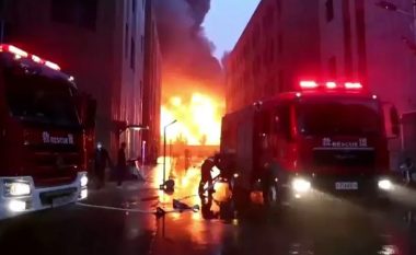 Raportohet për 38 të vdekur pasi një zjarr i madh përfshiu një fabrikë në Kinën qendrore