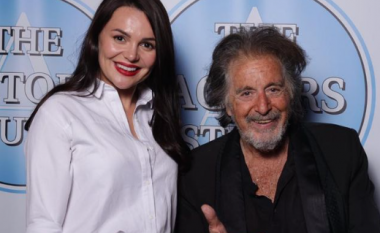 Merr pjesë në përvjetorin e 75-të të “The Actors Studio” – Lyra Xhoci takohet me Al Pacinon