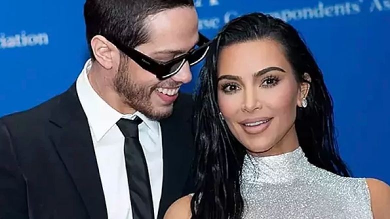Pete Davidson e ka të vështirë të largohet nga Kim Kardashiani: Është ende i fiksuar pas saj