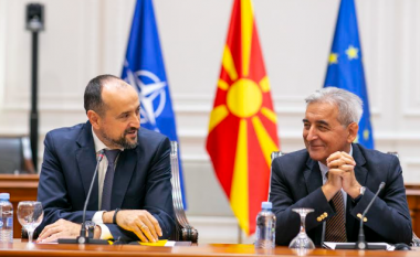 Maqedoni, nënshkruhen kontrata për 29 projekte zhvillimore në tetë rajonet planore me vlerë të përgjithshme mbi 422 milionë denarë