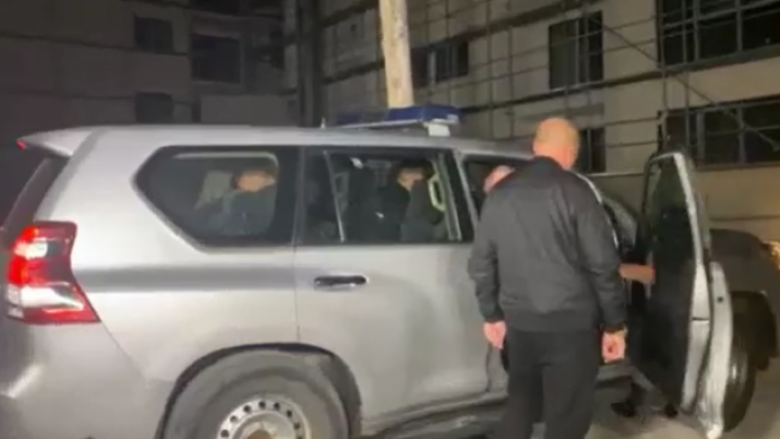 Shoqërohet dhe lirohet burri i njërës prej infermiereve të suspenduara në qendrën e të moshuarve në Pejë, kërcënoi stafin
