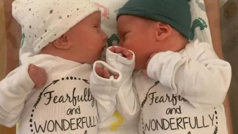 Lindin binjakët nga embrione të ngrira 30 vjet më parë