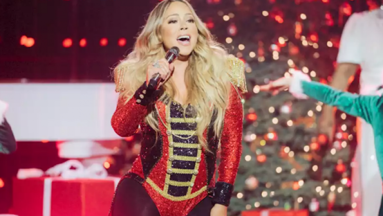 Mariah Carey tregon se fëmijëria e vështirë është arsyeja që ajo i pëlqen Krishtlindjet