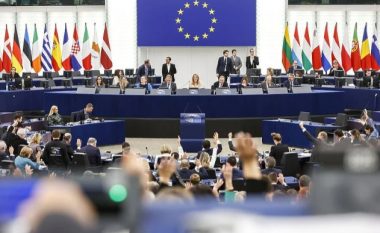 Parlamenti Evropian rekomandon një strategji të re të zgjerimit të Bashkimit Evropian, flet edhe për Kosovën