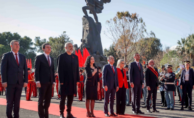 Osmani uron Ditën e Flamurit: Nga Skënderbeu e te Adem Jashari, kishim një ëndërr dhe një ideal