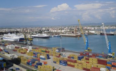 Sekuestrohen mbi 33 kg kokainë në kontejnerin me banane në Durrës, tetë të arrestuar