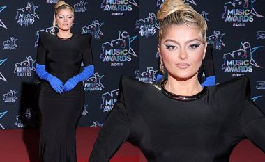 Bebe Rexha shkëlqen me dukjen elegante në NRJ Music Awards 2022