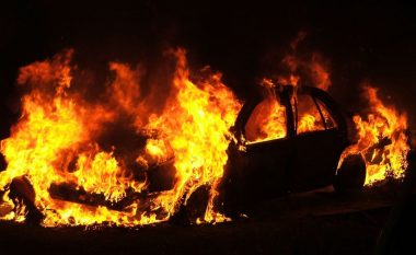 Arrestohen katër të dyshuar për djegien e katër veturave në Prishtinë