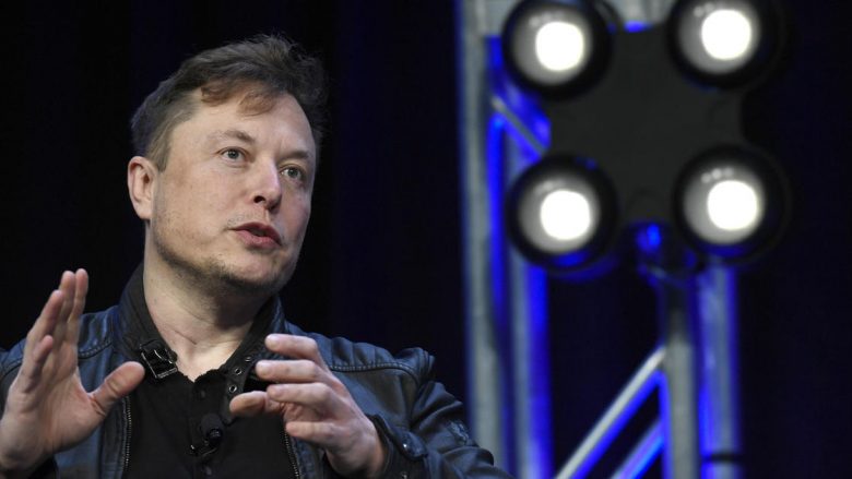 Musk i ka dhënë garanci Ukrainës se do të vazhdojë të financojë qasjen në një rrjet satelitor që i siguron komunikime gjatë luftës me Rusinë