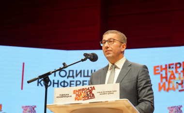 Mickoski: Nuk do lejojmë ndryshime në Kushtetutë, të shkojmë në zgjedhje të parakohshme sa më shpejt