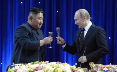 Çfarë mendon Koreja e Veriut për luftën e Rusisë në Ukrainë – dhe ‘sa afër’ janë Putin dhe Kim?