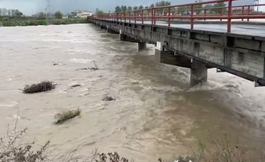 Mbi 480 familje nën ujë në Shkodër, nisin evakuimet