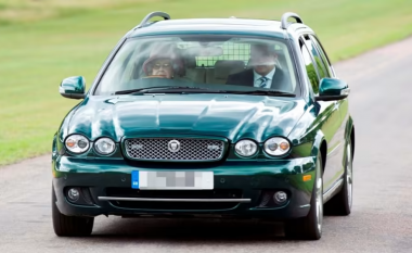 Del në shitje Jaguar X-Type i Mbretëreshës Elizabeth