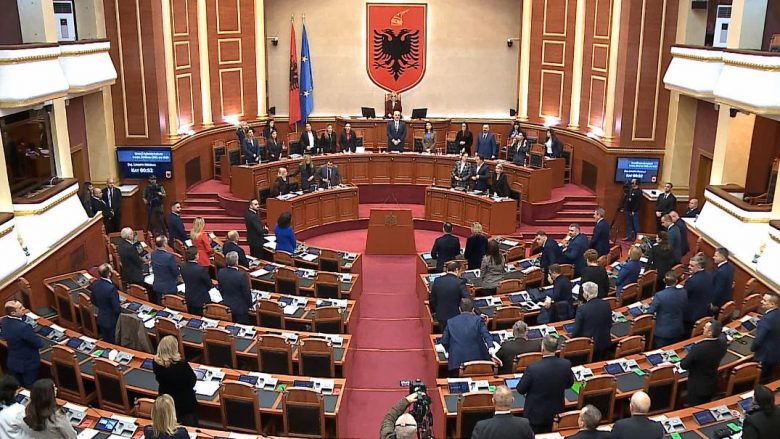 Kuvendi debaton projektligjin për ndërtimin e marinës dhe jahteve në Durrës