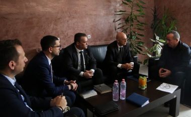 Dorëheqjet në veri, kryeprokurori i Shtetit vizitoi Prokurorinë në Mitrovicë – ofron mbështetje për vazhdimin e punës