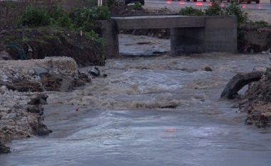 Vërshimet në Vushtrri, kryetari Idrizi thotë se s’ka vend për panik